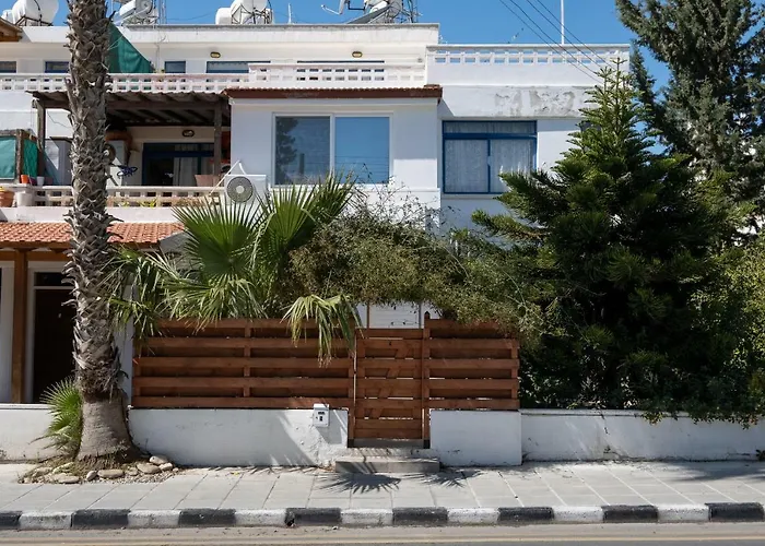 Townhouse By The Sea Pirate Harbor Apartament Paphos