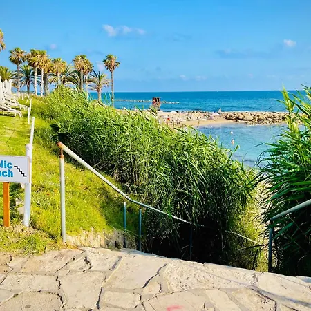 Pirate Harbor Townhouse - Pool - Patio - Walk To * Pafos