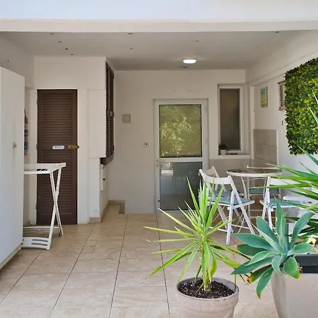 Pirate Harbor Townhouse - Pool - Patio - Walk To Apartment *