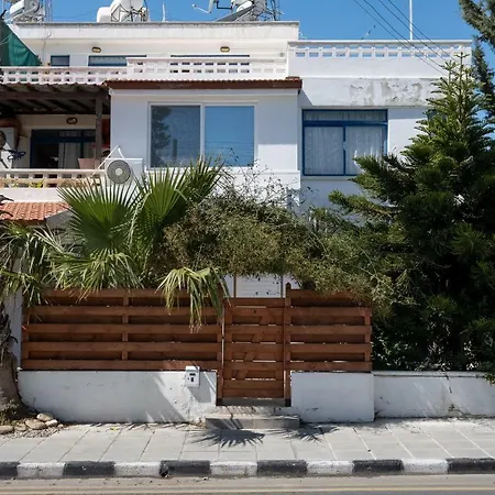 Townhouse By The Sea Pirate Harbor 公寓 Paphos