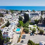 Pirate Harbor Townhouse - Walk To - Patio Apartment *