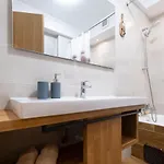 Pirate Harbor Townhouse - Walk To - Patio Apartment