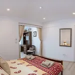 Pirate Harbor Townhouse - Walk To - Patio * Paphos