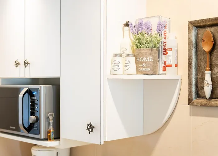 Townhouse By The Sea Pirate Harbor Apartmán *