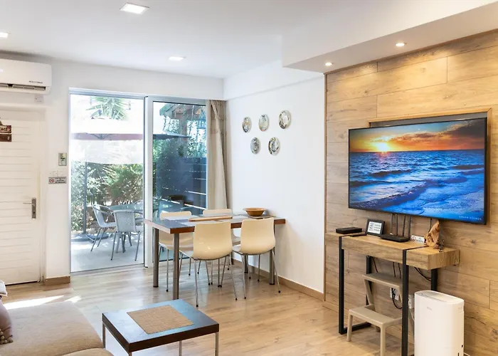 Townhouse By The Sea Pirate Harbor * Paphos