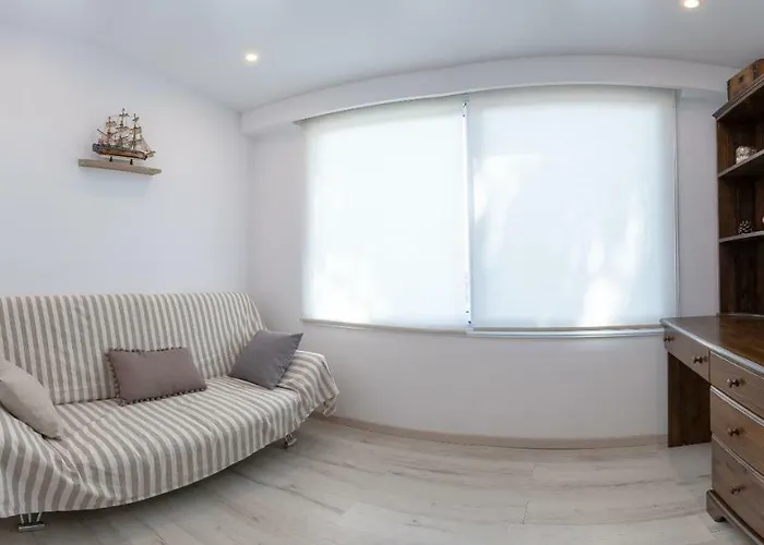 Townhouse By The Sea Pirate Harbor Paphos